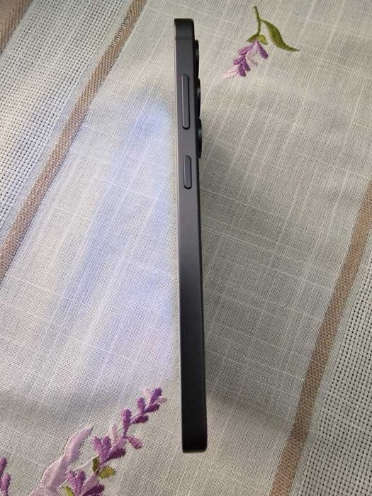 Samsung Galaxy S25 , 12 Gb Ram , 100% sanatate baterie , IMPECABIL !