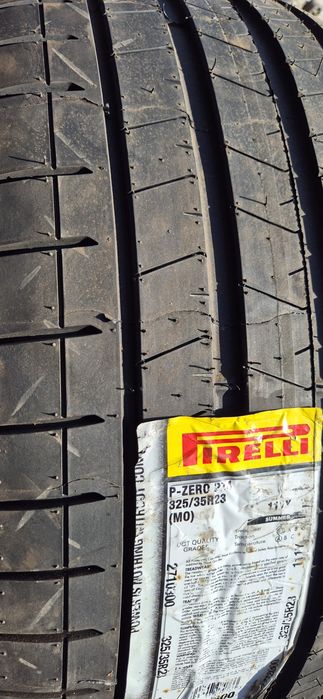 325 35 23 Pirelli o bucată