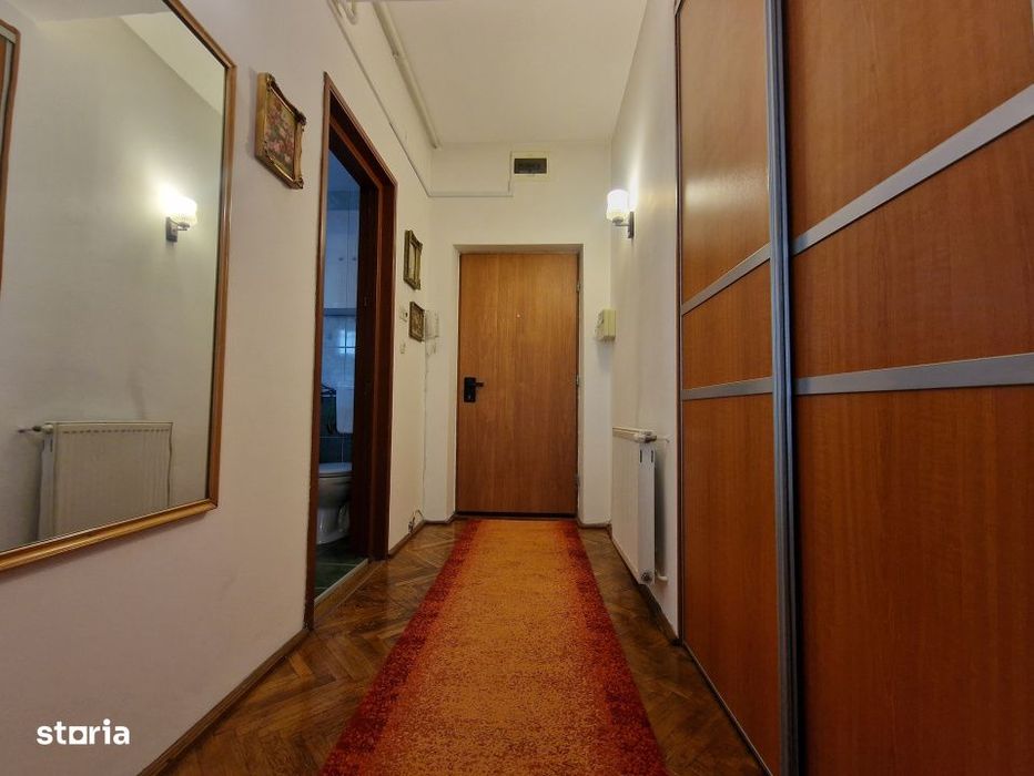 Apartament 3 camere | Decomandat | La cheie | Centru | Zona UMF!