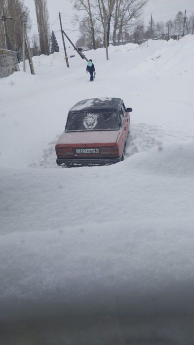 Ваз2107 продам 550000