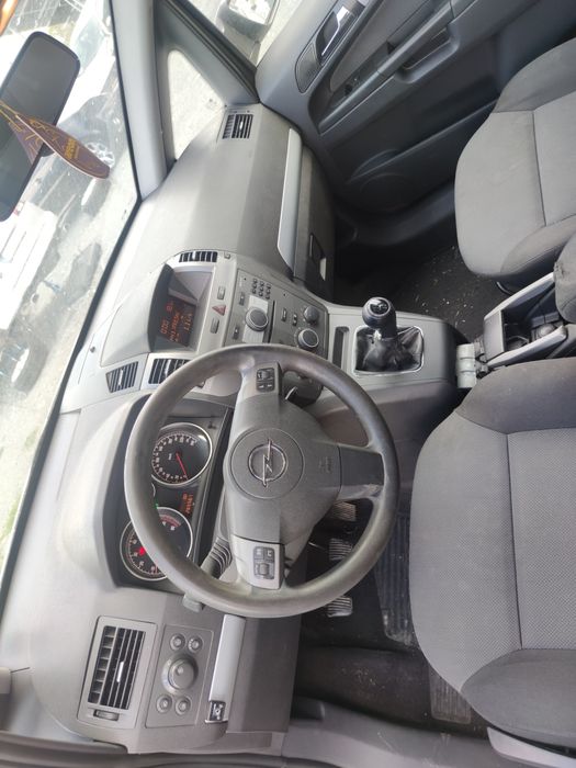Опел Зафира Б 1.8 140к.с z18xer На Части/Opel Zafira B 1,8 z18xer 140k