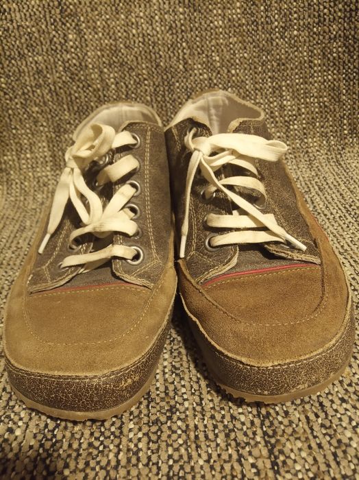 Încălțăminte din piele