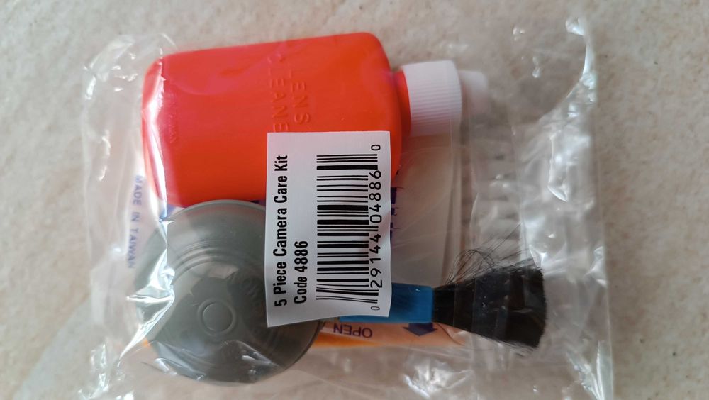 Комплект за почистване на фотоапарат и обективи 5 в 1