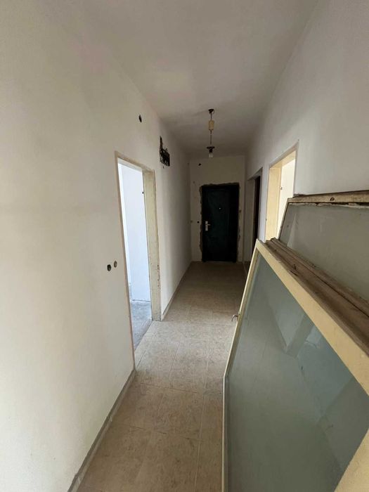 Продава се Четиристаен апартамент в Провадия - 96 кв.м за 625 €/кв.м - Снимка #3