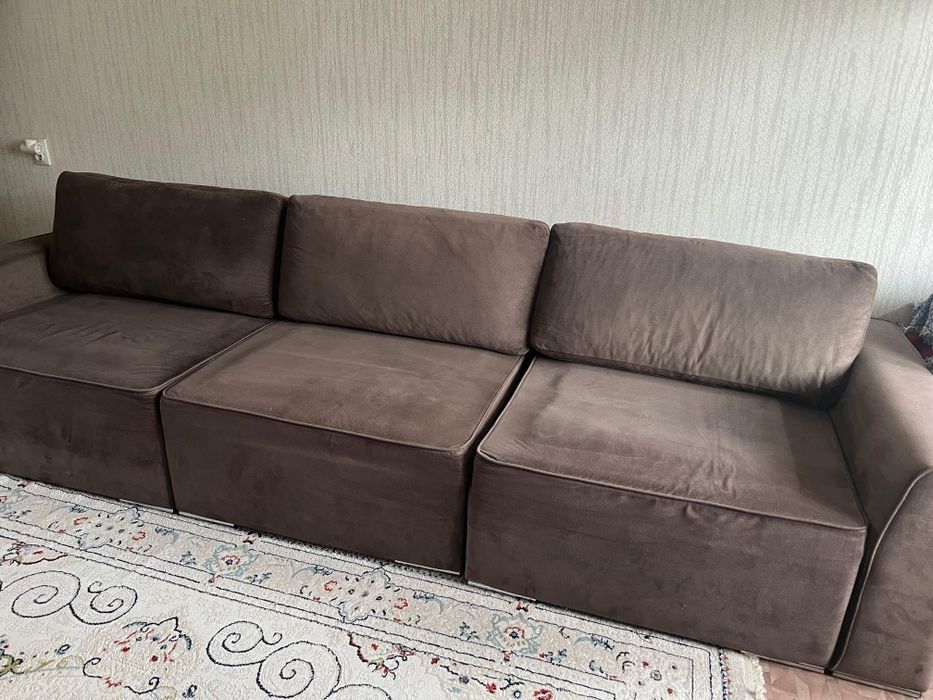 Продам диван срочно