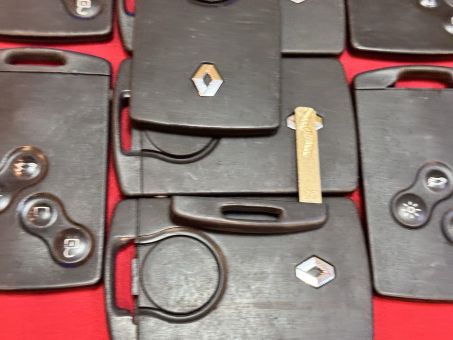 Ключ карта Renault оринална от 2001-202г Laguna Megane Scenic Clio