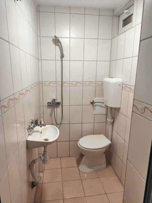 Дава се под наем Двустаен апартамент в Варна, Аспарухово - 40 кв.м за 348.84 € - Снимка #4