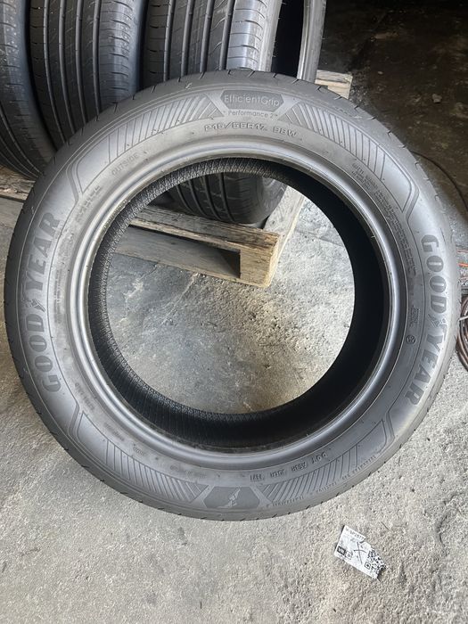4 anvelope de vara 215/55/17 Goodyear!