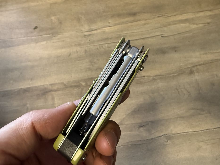 Мултитул HKG  - ЧИСТО НОВ