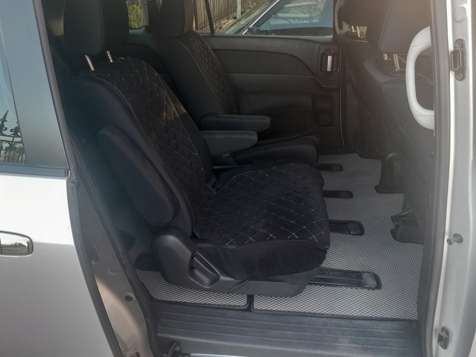 Минивень Мазда МПВ 2007 г