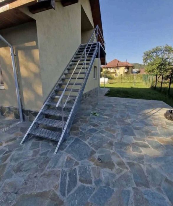 Scari metalice zincate