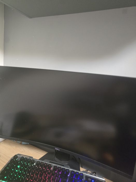 Monitor Dell 27 de inch