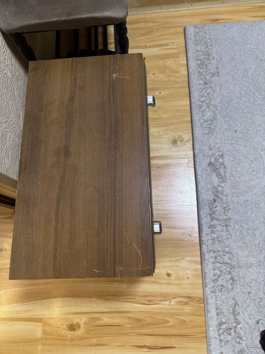 Обувной шкаф.    .     .                Л.       Л.