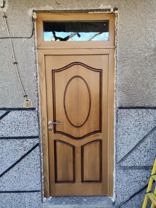 Входни и интериорни врати от масив  по поръчка