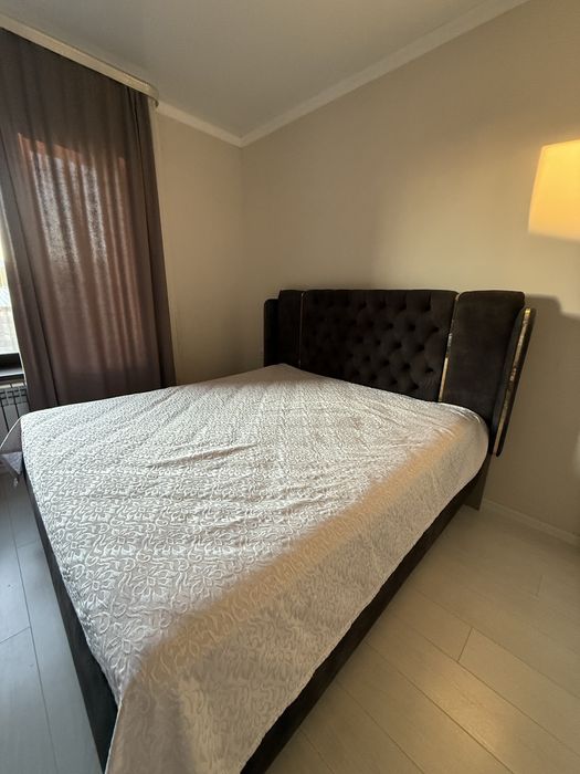 Продам спальный гарнитур