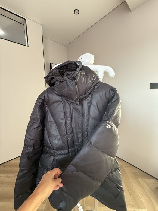 Продам Пуховик Reebok