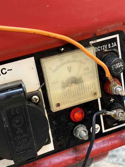 Продавам бензиново-газов генератор 3.5kw