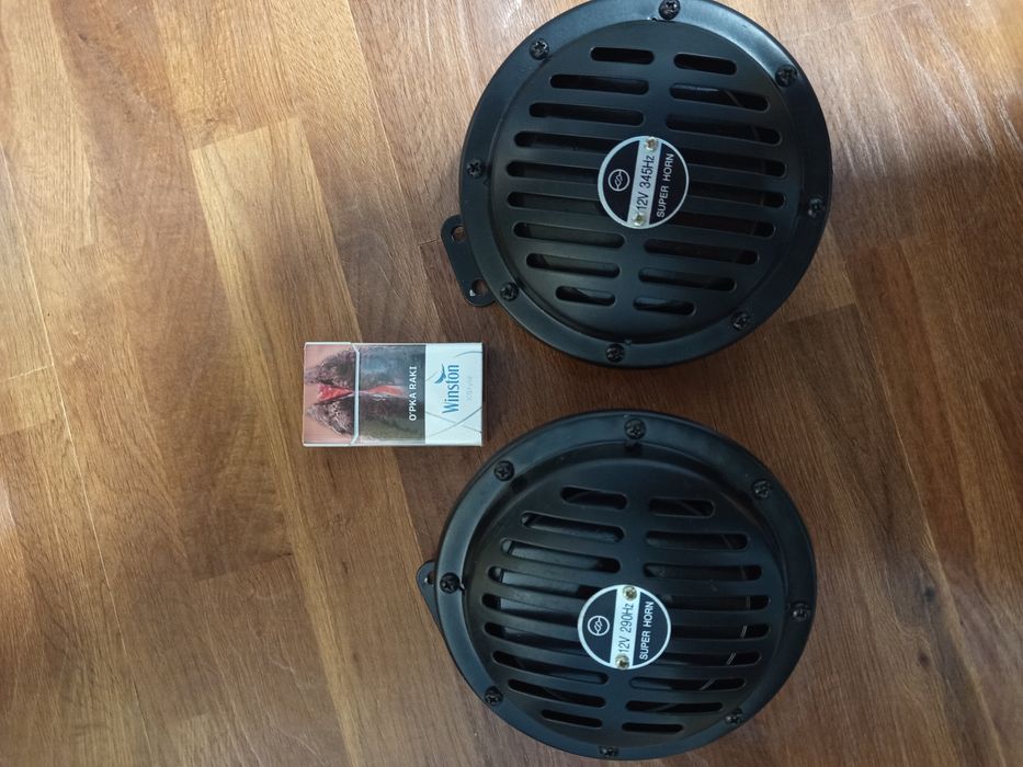 Сигнал 12v, 290Hz, 345Hz.