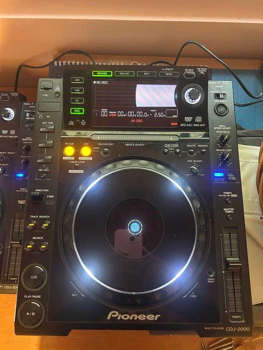Pioneer CDJ - 2000
