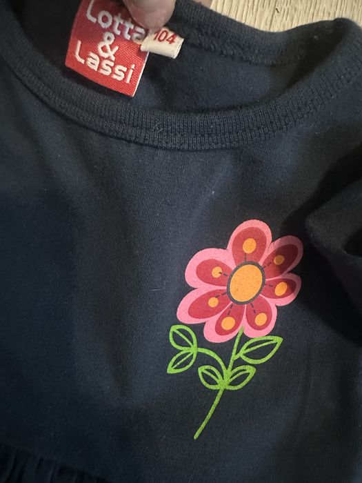 Lot haine fetita, 3-4 ani