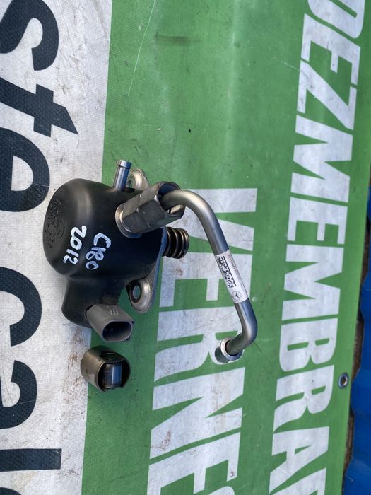 Pompă benzină motor  înaltă presiune Mercedes C180 benzină W204 2012