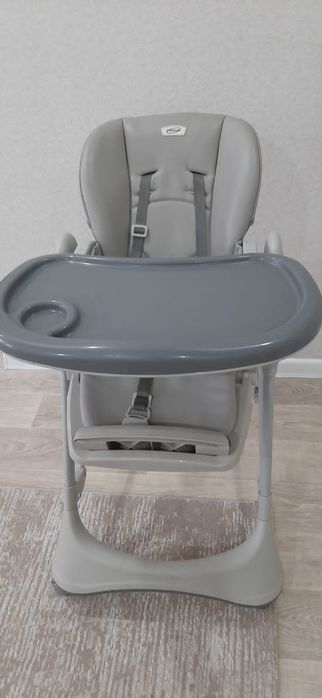 Продам стульчик для кормления