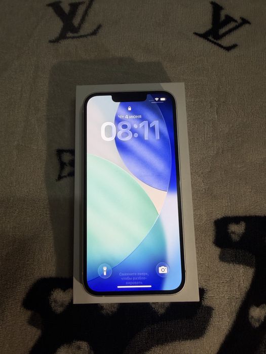 Продам IPhone 14