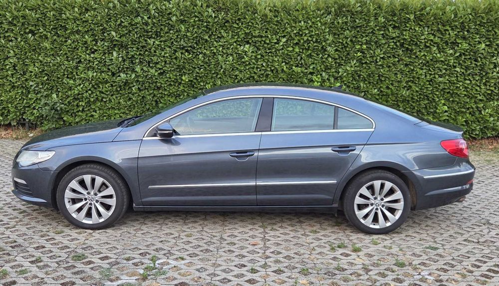 Volkswagen Passat CC 2.0 TDI 170 CP 2010