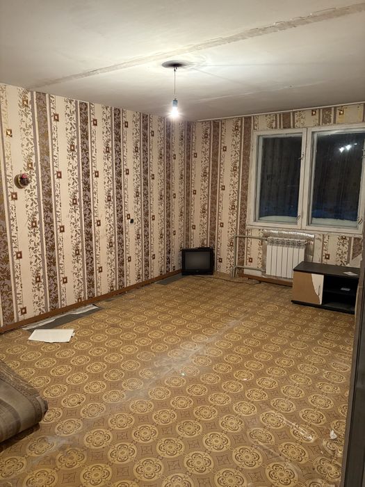 Продам 1,5 в глубоком