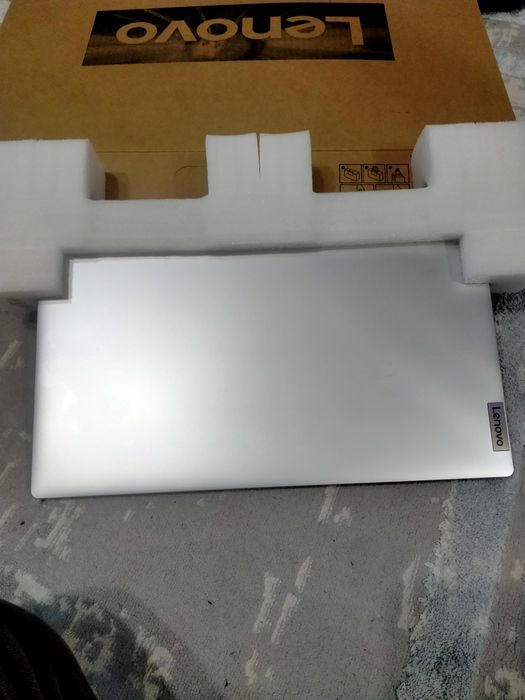 Продам ноутбук срочна