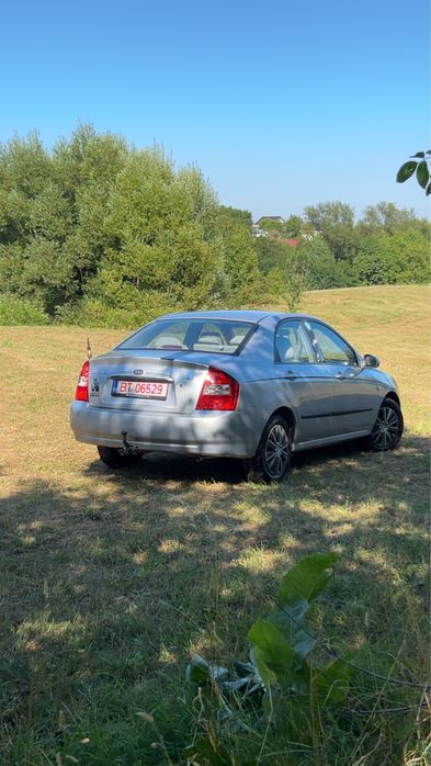 Vand Kia cerato