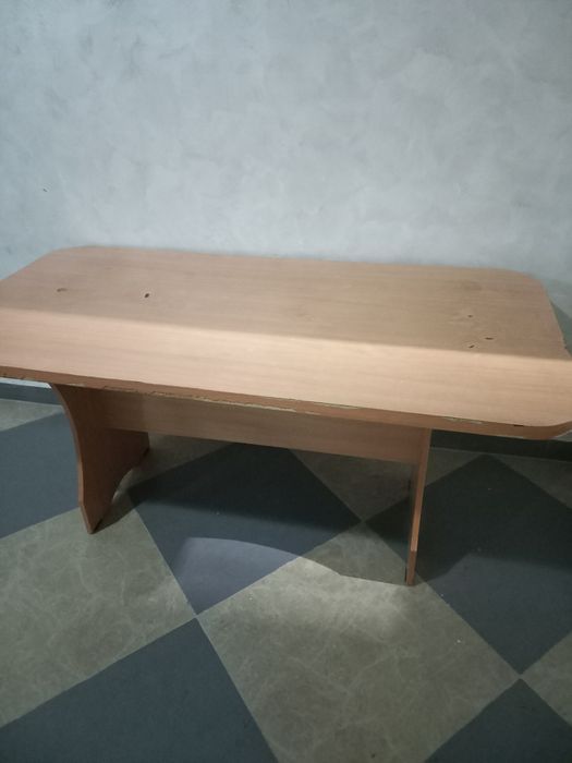 Стол сатылады срочно