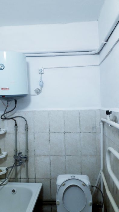 Продаётся квартира районе титове  40 кв м