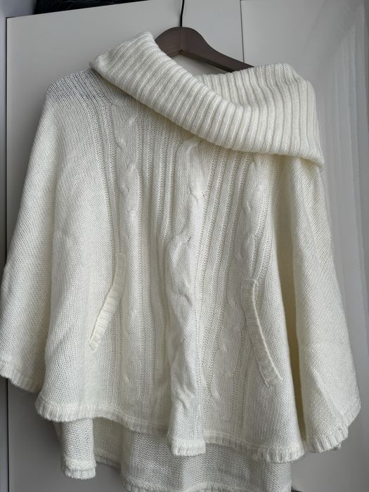 Плетено пончо с поло яка