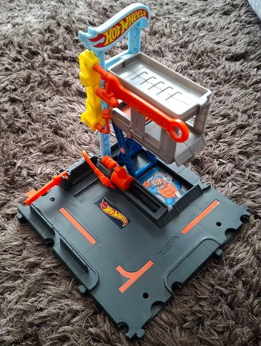 HOT WHEELS MATTEL 3 seturi în stare perfectă!