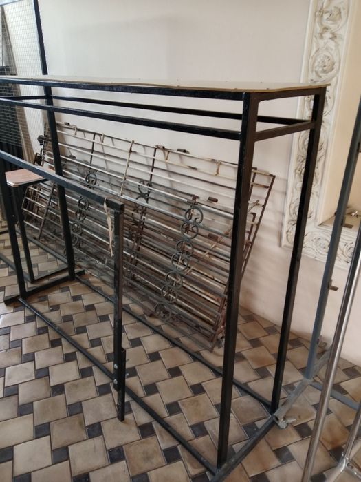 kiym dokon uchun vitrina  shim koylak lar uchun maxsus yasalgan