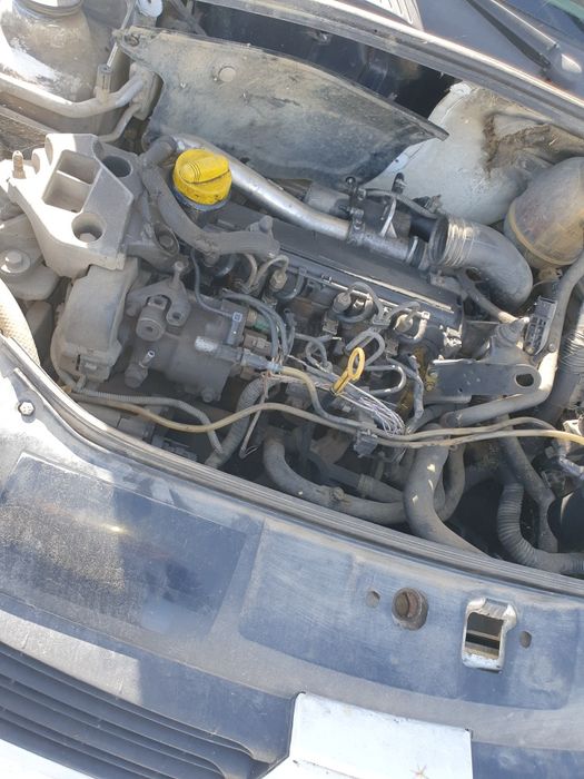 Dezmembrez renault simbol 1.5dci euro 4 euro 3