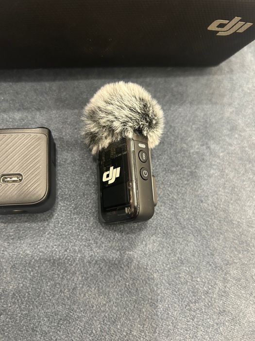 Продам петличку dji одну