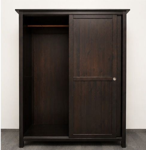 Dulap  Ikea cu uși glisante-aproape nou