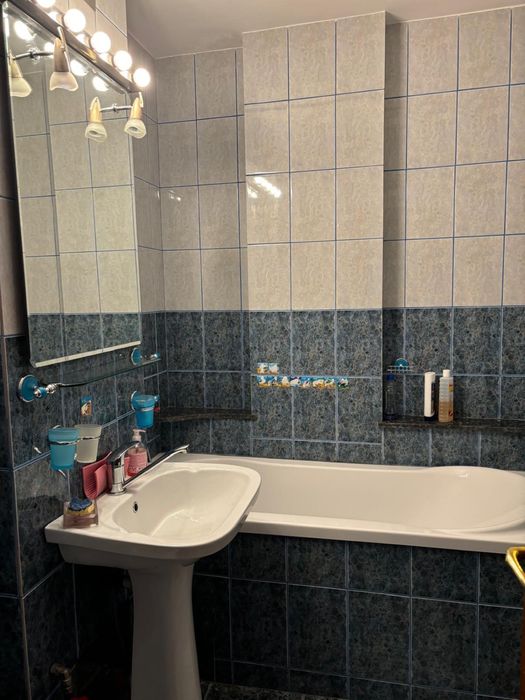 Apartament 4 camere de inchiriat - Mioveni