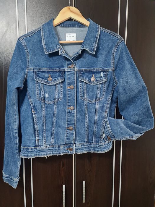 Vând geacă blugi Bershka
