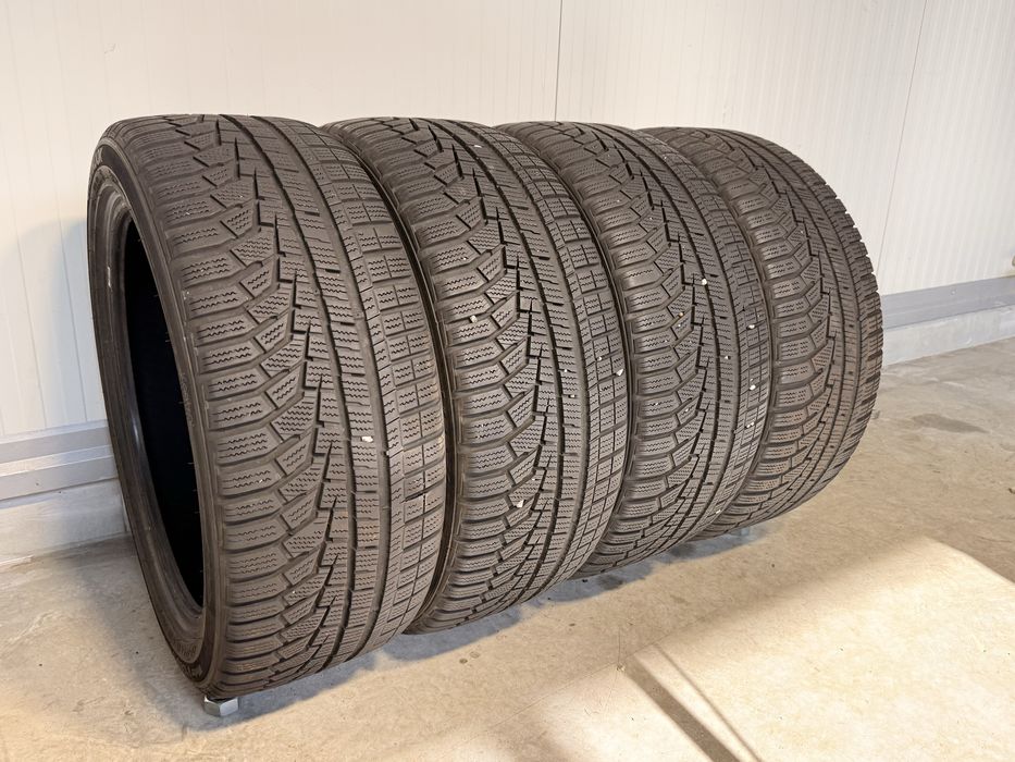 215/45/17 зимни гуми HANKOOK winter i*cept evo2