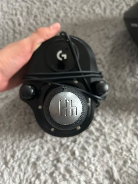 Volan Logitech G923 (pedale, schimbator)