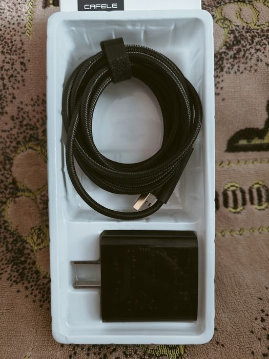 Зарядное устройство