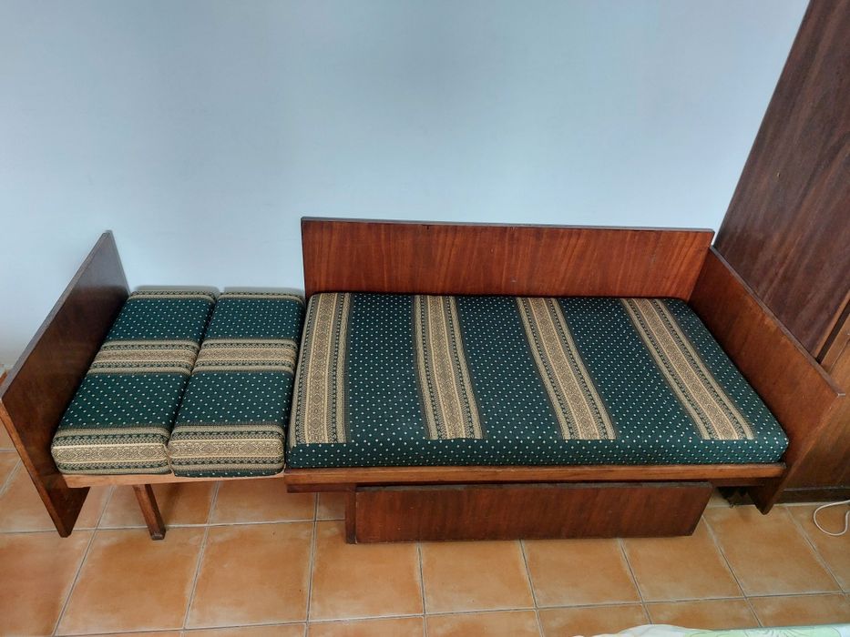 Дивани, кухненски ъгъл, разтегателен ретро диван-канапе