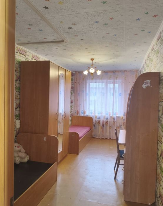 Сдам 3х.ком квартиру в районе м.Караван