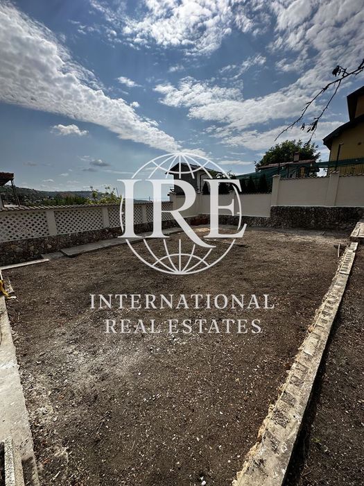 Къща в Добрич, област-гр.Балчик площ 218 цена 235000