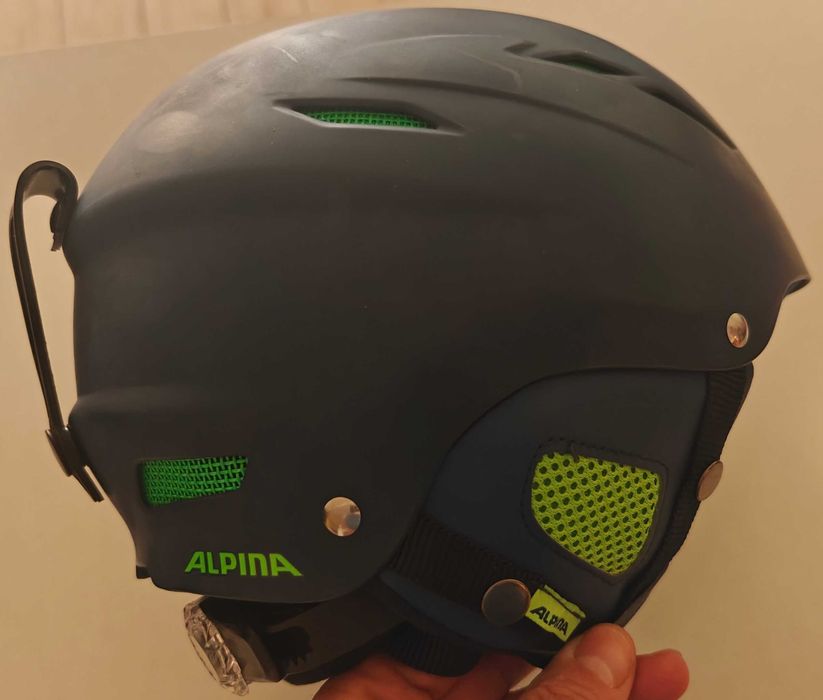 Каска за ски Alpina