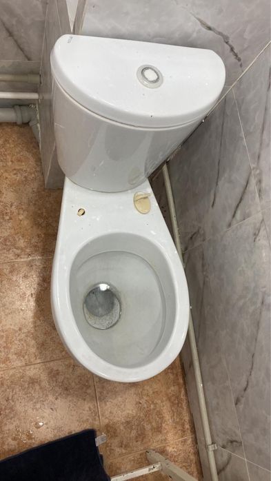 Унитаз продам срочно