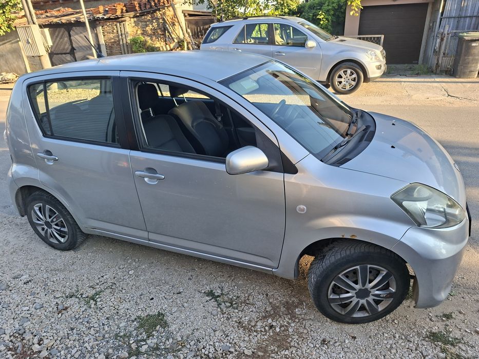 Продавам Subaru justy